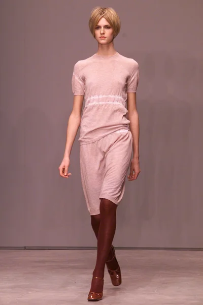 Look 15
